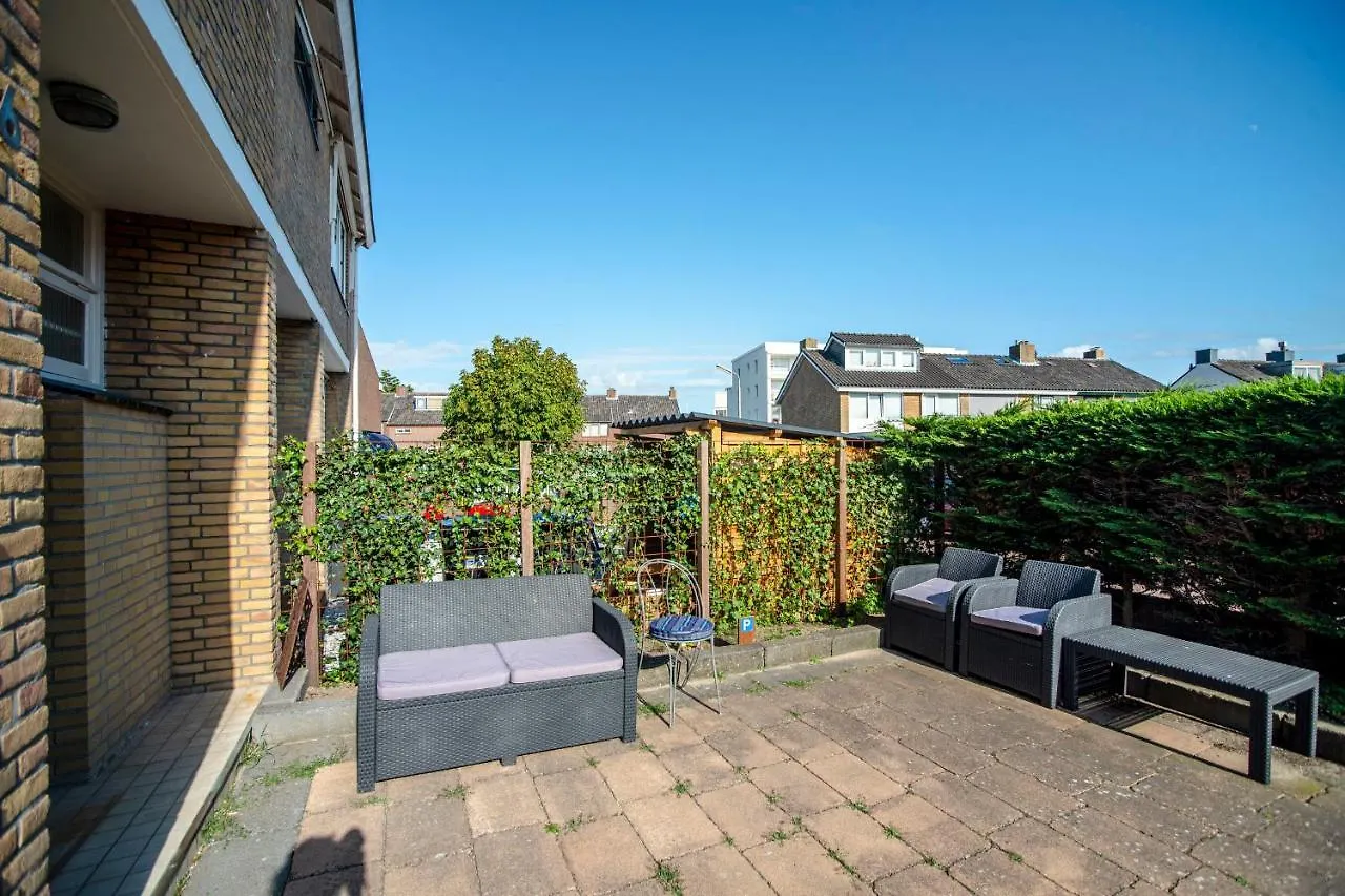 Sea Star Stay With Private Parking! Zandvoort Ferienhaus
